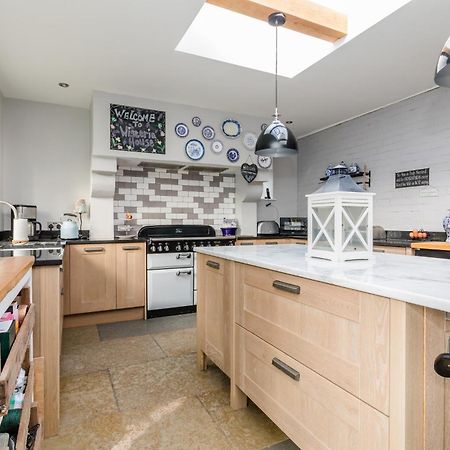 Pretty Country Home Dog Friendly On Request Henfield Exterior photo